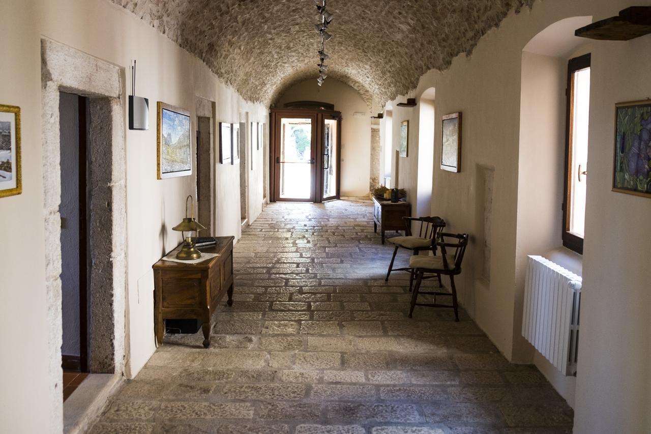 Convento Di San Colombo Otel Santo Stefano Di Sessanio Dış mekan fotoğraf
